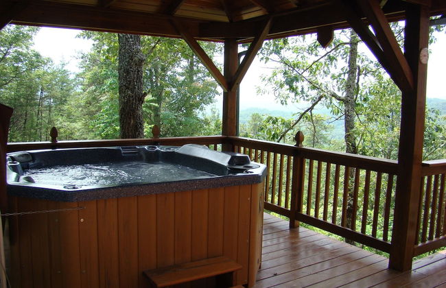 Mountain View - 2 Bedrooms, 2 Baths, Sleeps 6 Cabin by RedAwning - Foto 29