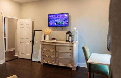 The Entertainment House Sleeps 8 Near Mall - Foto 19