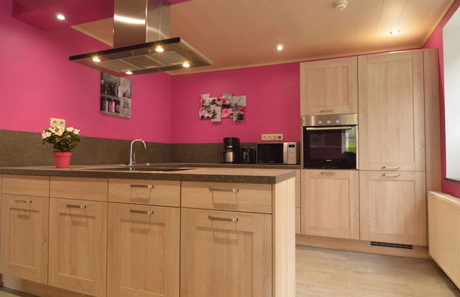 Cozy Holiday Home in Stoumont with Sauna & Hot Tub - Photo 8