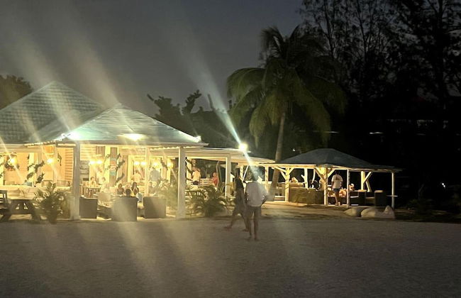 4 Guests - Stunning View - Pool - South Finger - Photo 19