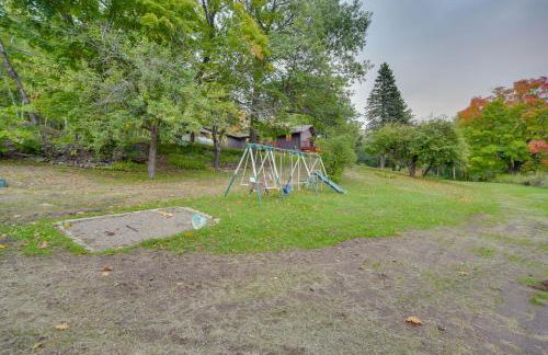 Hermantown Home with Decks, Grill and Hot Tub! - Foto 37