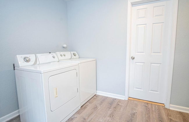 Charming 3BR 2BA Gem Close to Downtown Riverwalk - Foto 19