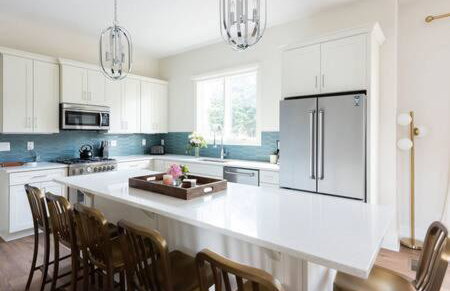 Spacious 4BR, Rooftop Patio, Garage, Walk to Faves, 5 Mins to Nissan Stadium, Less than 10 Mins to Broadway, 24 Hr Hospitality, Great for Groups - Foto 2