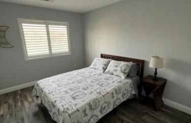 Cadbury 4BR Outdoor Kitchen Sleeps 8 Peaceful - Photo 19