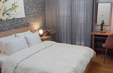 Joanna's heart of Athens one BR Charm Balcony view Walk to Tourist Spots - Foto 2