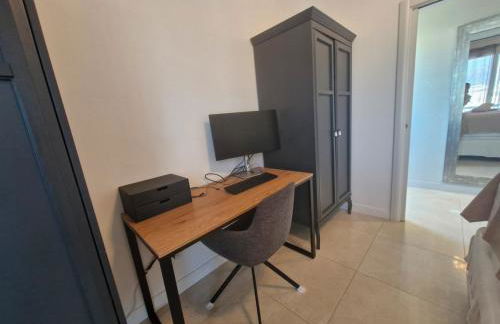 Large 3-bedroom apartment Port Vauban - Foto 44