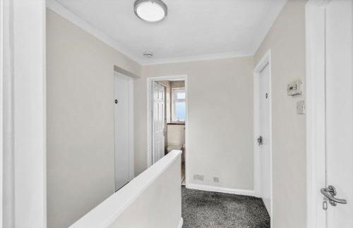 Elegant 5 Bedroom and 3 Bathroom Home in St Annes - Foto 47