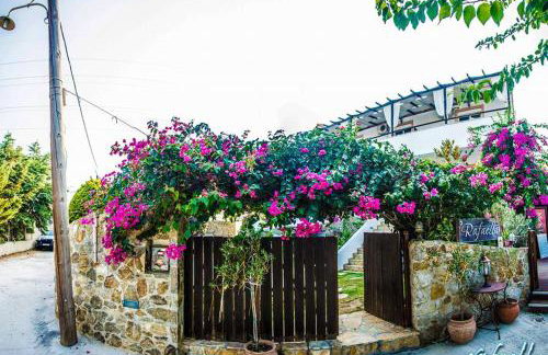 Irene's Maisonette at Rafaella Resort - Foto 32