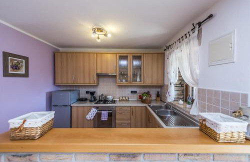 Villa Natale with Private Pool and Garden - Foto 6