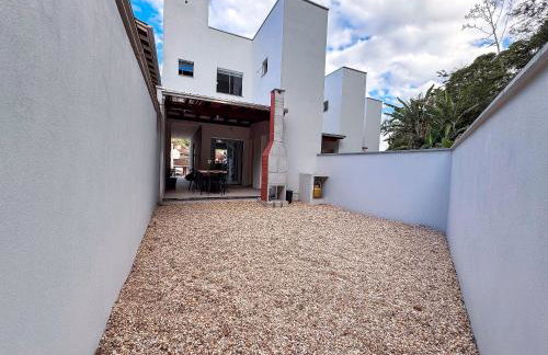 Casa Nova e Completa | 2 Suítes com Ar | Área Gourmet | 2 Vagas - Foto 24