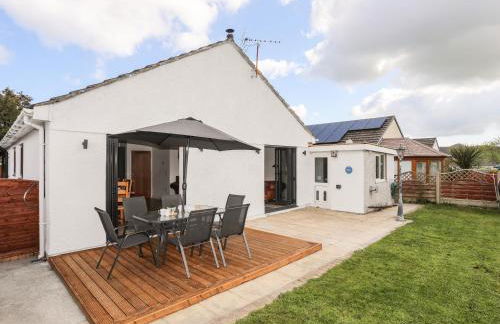 The Hawthorns - Photo 2