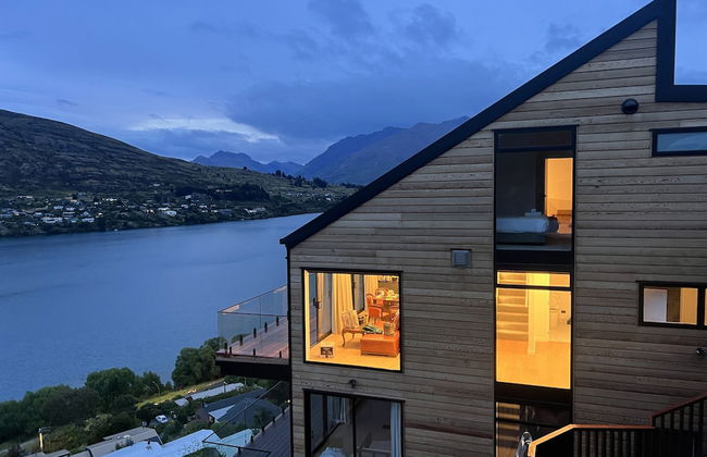 Stunning Lakeview QT Holiday House - Foto 37