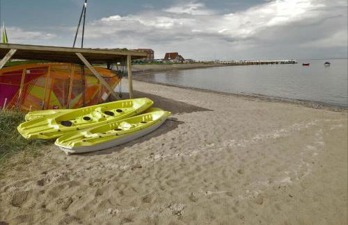 Ostsee-Feeling in Hohwacht - Kapitän NEMO - Meer- und strandnah - Großer Südbalkon - Blick ins Grüne - Foto 35