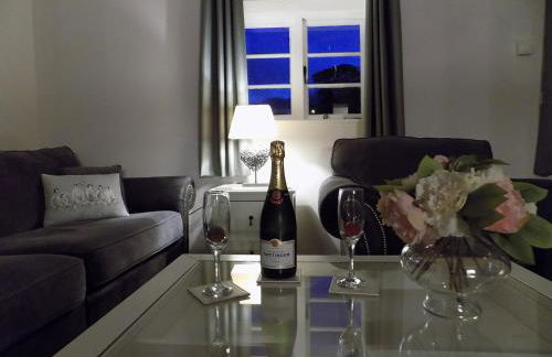 Three-Time Award Winning 1700's Grd 2 listed cottage near Stonehenge - Foto 9