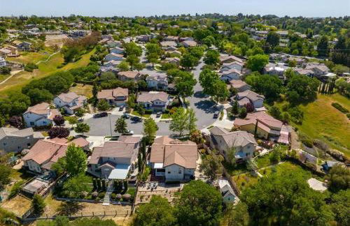 Manzanita Manor-Whimsical art & near downtown - Foto 33