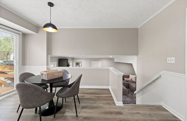 Beautiful Newly-renovated Home in Indian Hills - Foto 9