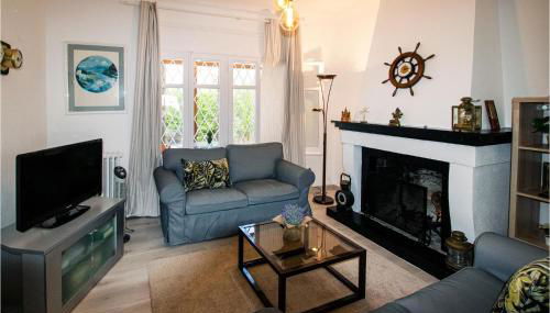 5 Bedroom Awesome Home In Alella - Foto 3