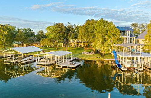 New Listing - Promo Price Waterfront Huge Yard - Foto 6