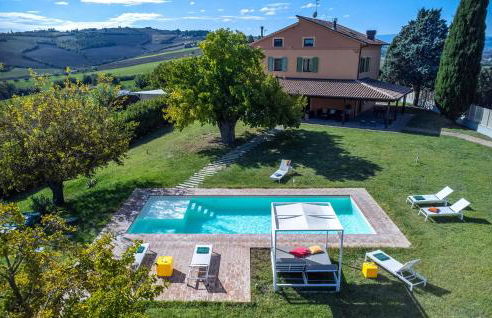 Villa Traiani 8&2 by Marche Holiday Villas - Photo 1