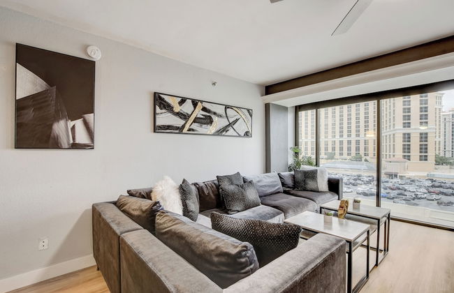 Stay together on the strip - 6 comfy beds w/view! - Foto 15