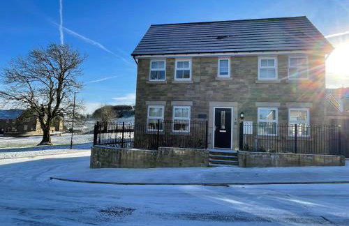 Peak View - Modern Cottage - Photo 1