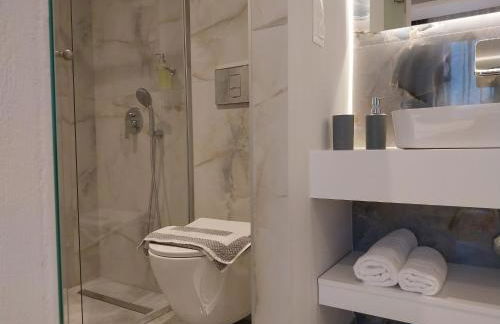 Nikos VKL - Photo 26