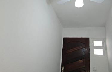 Casa Maravilhosa, Pé na Areia com Piscina, Área Gourmet com Churrasqueira em Deck Coberto Frente a Piscina, Mesa de Bilhar, 4 Quartos Confortáveis, Sendo 2 Suítes, Cozinha Americana e Sala de Jantar, Ampla Garagem para 6 Carros - Mercado na rua da Casa - Photo 38