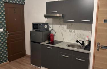 STUDIO 3 TOUT EQUIPE 50 M DE LA GARE D'ENGHIEN LES Bains 15 MN DE PARIS CENTRE - Foto 3