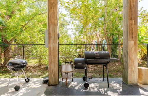 Central 2BR 2BA Easy Beach Access Sleeps 10 - Foto 25