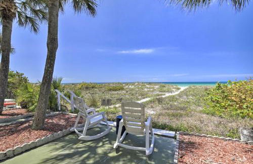 Updated Condo Near Beach: Ideal Walkable Location - Foto 51