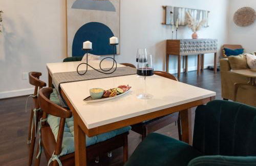 15mi to FIFA l Walkable l Gym l Garage l Heights! - Foto 25