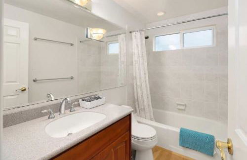 Family Retreat w Lake & Mt & City View Gym MI - Foto 27