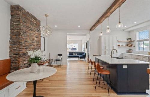 3BR Stylish Retreat, Minutes from Downtown Pittsburgh, Free 3-Car Parking - Foto 22