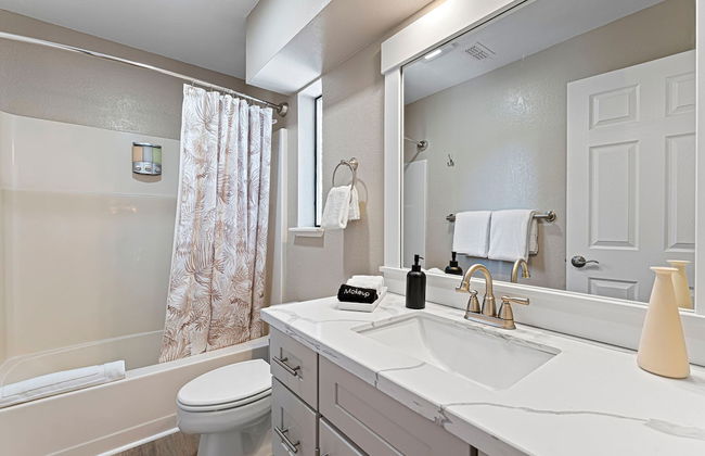 Elegant 4BD Reno Abode Close to Shops and Casinos - Foto 39