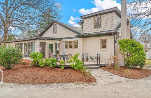 Luxurious Retreat in Historic Downtown Burlington Downstairs Only - Foto 4