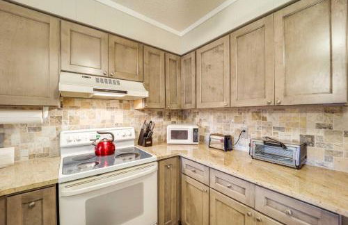 Hike, Golf and Ski Beech Mtn Condo with Resort Perks! - Foto 14