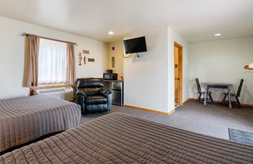 Fife Lake Lodge - Double Queen Room with Lake Access - Foto 19