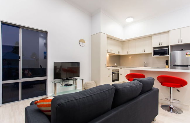 Reflections by Rockingham Apartments - Photo 7