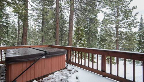 Tahoe Vista Home w/ Spa close to Northstar & Lake - Foto 4