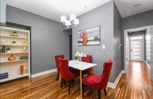 Chic 5 BD home in Little Italy - Foto 40