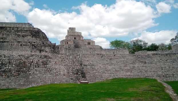 Yacimiento arqueológico de Edzná
