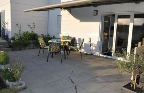 Apartment Wohnung mit großer Gartenterrasse und Ausblick by Interhome - Foto 6