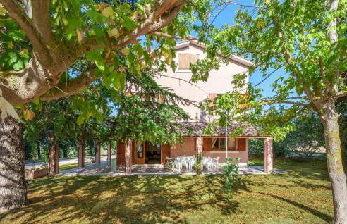 Gorgeous Home In Ponzano Di Fermo - Foto 7