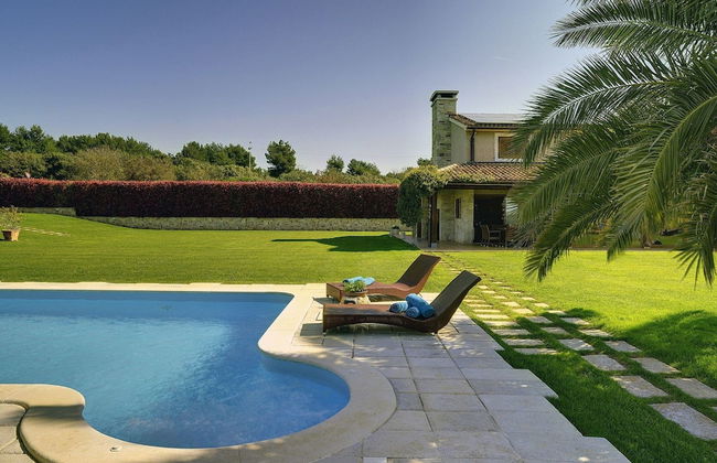 Luxurious Villa in Pomer with Pool & Hot Tub - Foto 21