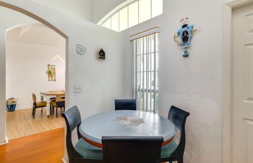 Poolside Lounge and Theme Park Fun Davenport Home - Foto 7