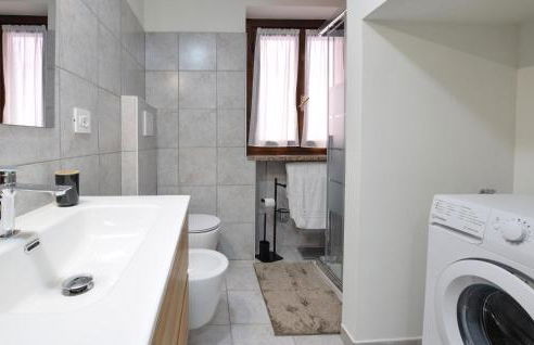 2 Bedroom Stunning Home In Pont-Saint-Martin - Foto 24