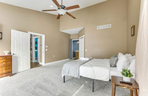 Family Home on 9 Acres! Climbing Wall and Gym - Foto 14