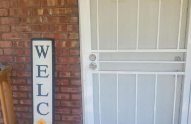 Midtown Get Away - Photo 35