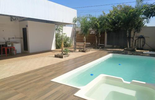 Check-in AUTÔNOMO e Privacidade em Hidro, piscina, casa, garagem até 2, até 3 quartos e 3 ar, 2 banheiros, churrasqueira, máquina de lavar roupas, roupa de cama, todos privativos, insira valor 3 hóspedes e abrimos 2 quartos, já 5 hóspedes usam 3Q - Foto 40