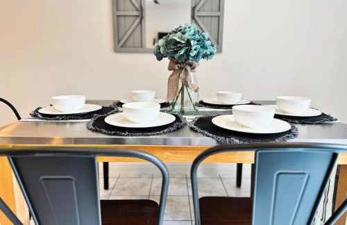 Pet friendly Spacious 3Bed with HUGE Back Yard - Foto 2